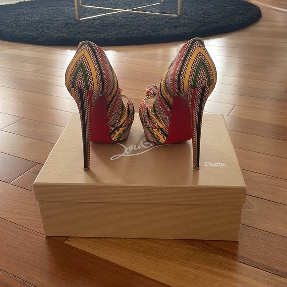 Louboutin Heels. Greissimo Pump 140 Damas Fabric. Multi Colour. - Picture 4 of 5